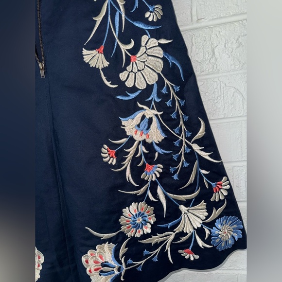 MOULINETTE SOEURS Anthropologie Bellflower Blue Embroidered dress Sz 8 ✨ - Picture 10 of 13
